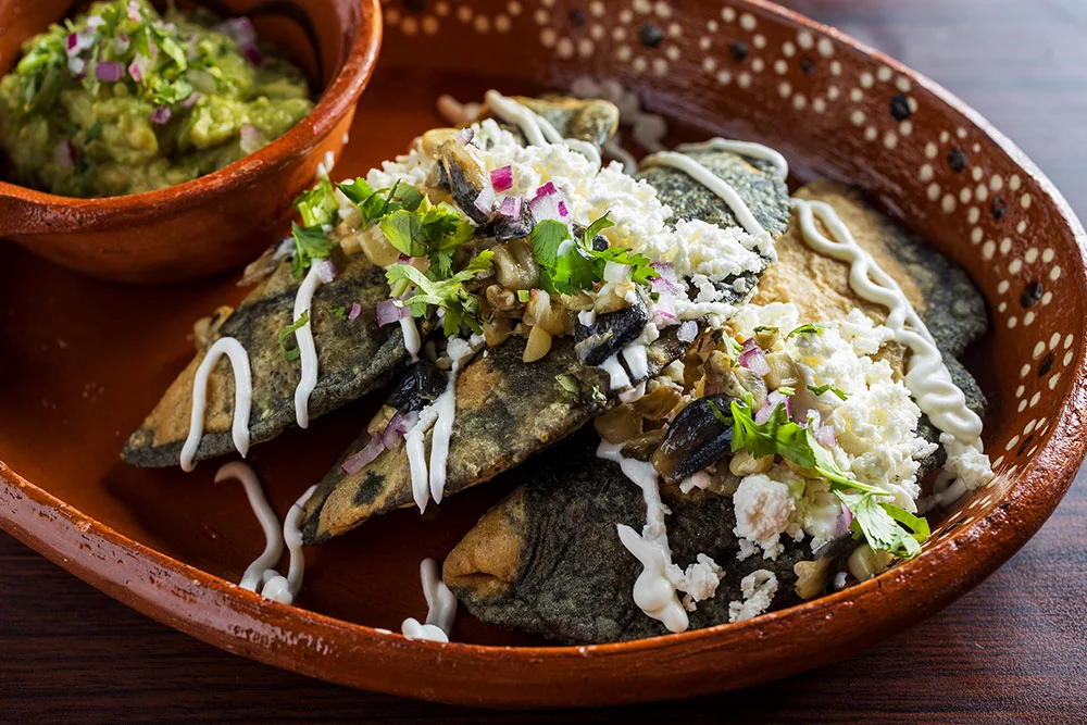 quesadillas-de-huitlacoche-salon-tenampa